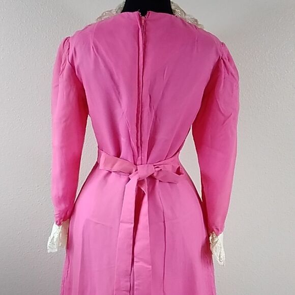 Handmade Silk Women Vintage Dress Size M Needs to Clean - Picture 7 of 16